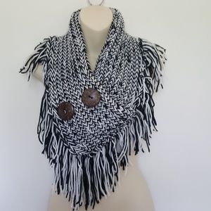 Button Scarf